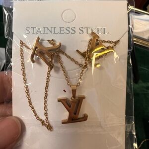 Gold Stainless Steel Necklace with Pendant